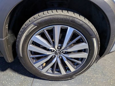 2022 Nissan Pathfinder Platinum