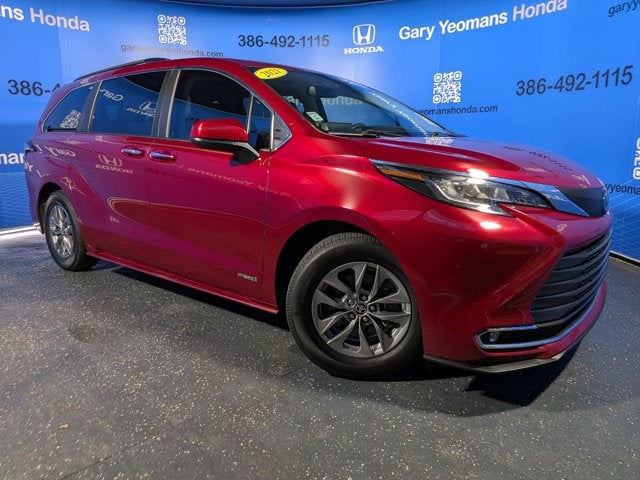 2021 Toyota Sienna XLE