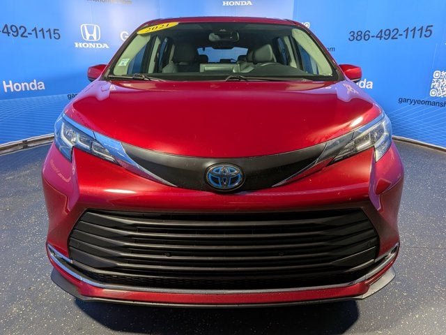 2021 Toyota Sienna XLE