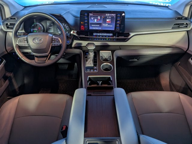 2023 Toyota Sienna XLE