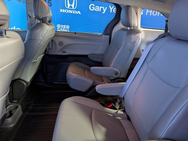 2023 Toyota Sienna XLE