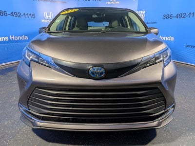 2023 Toyota Sienna XLE