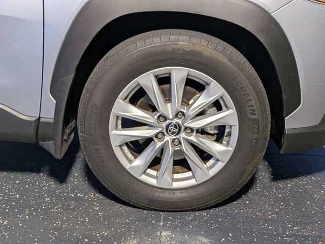 2024 Toyota Corolla Cross LE
