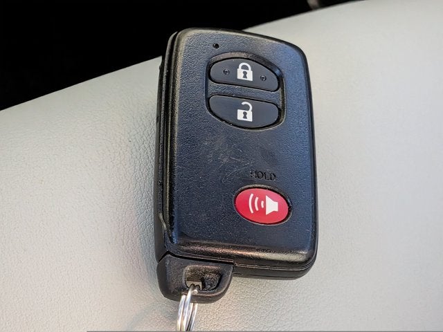 2013 Toyota Prius v Five