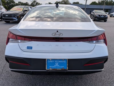 2024 Hyundai Elantra SEL