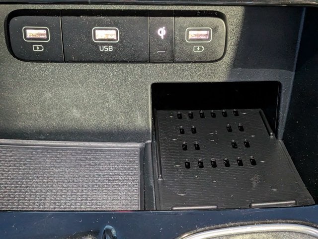 2023 Kia Carnival SX Prestige