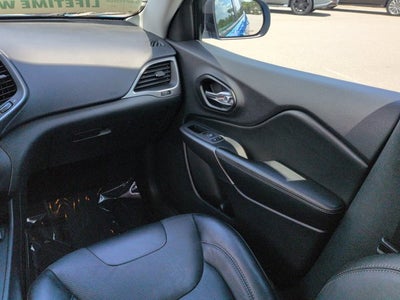 2022 Jeep Cherokee Latitude Lux