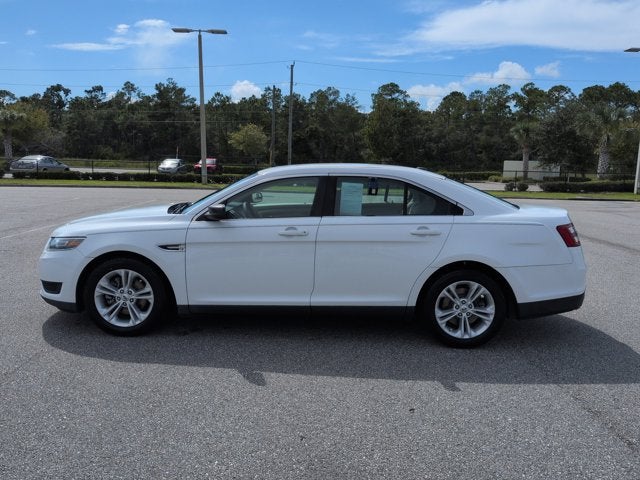 2018 Ford Taurus SE