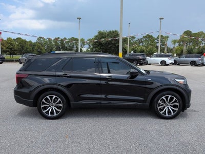 2024 Ford Explorer ST-Line