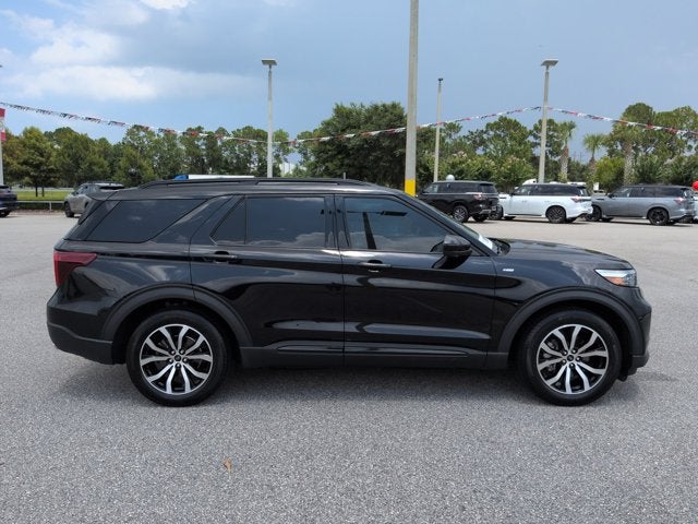 2024 Ford Explorer ST-Line