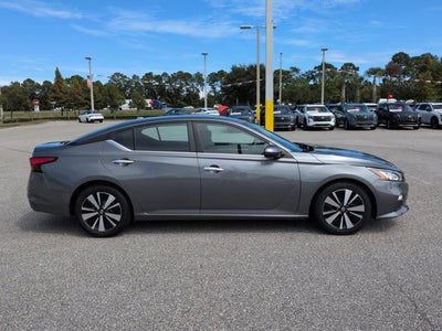 2021 Nissan Altima 2.5 SV