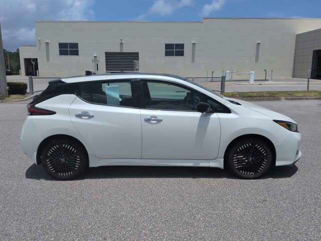 2023 Nissan Leaf SV Plus