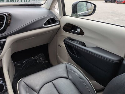 2022 Chrysler Pacifica Limited