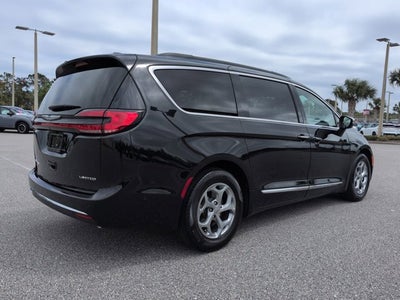 2022 Chrysler Pacifica Limited