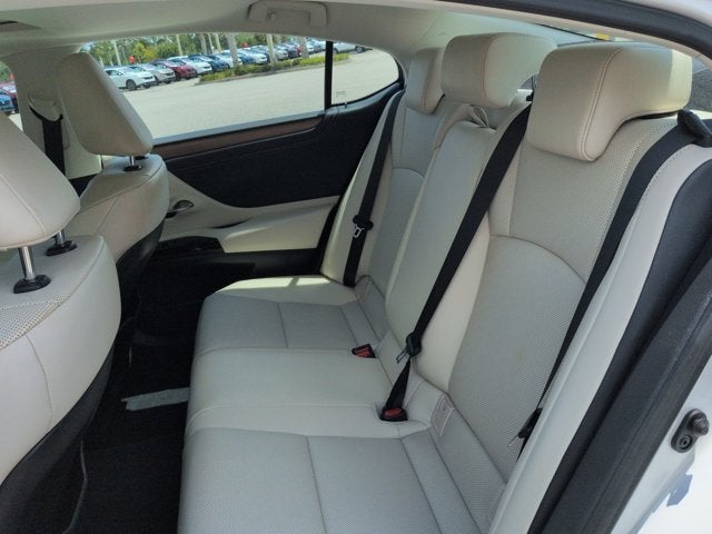 2024 Lexus ES 250