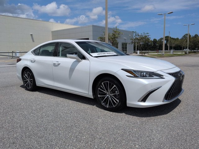 2024 Lexus ES 250