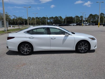 2024 Lexus ES 250