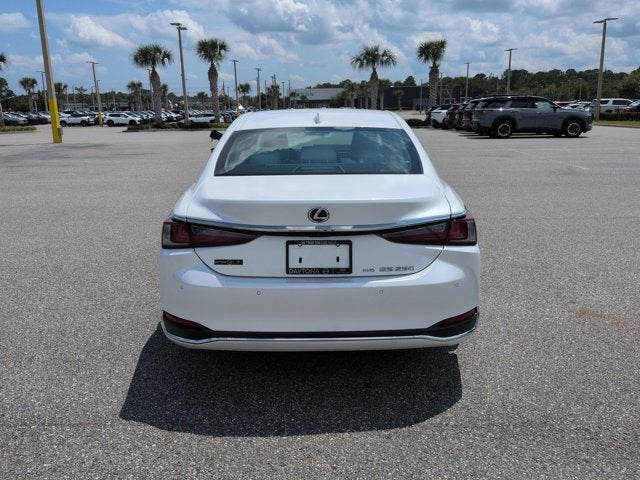 2024 Lexus ES 250