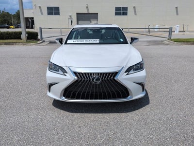 2024 Lexus ES 250