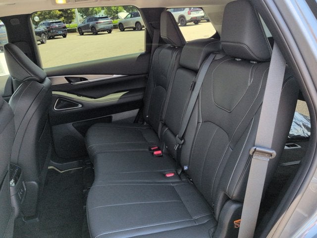 2027 INFINITI QX60 LUXE