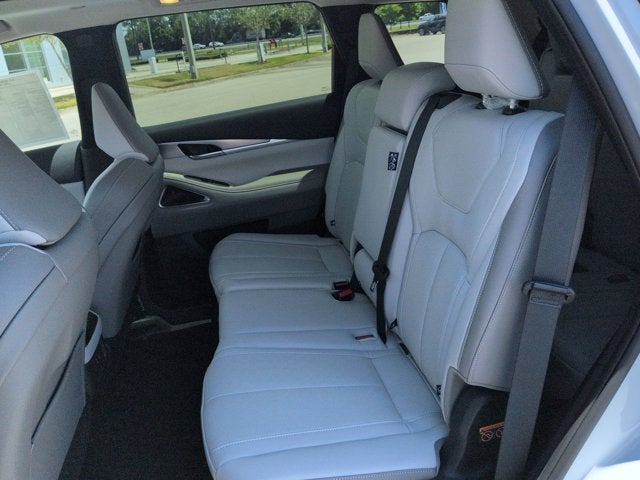 2027 INFINITI QX60 LUXE
