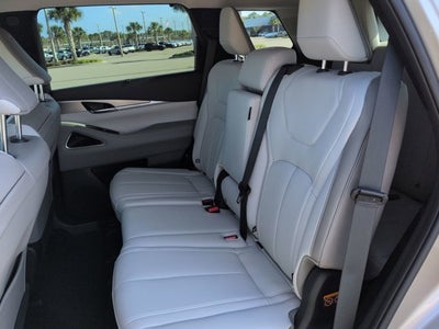 2026 INFINITI QX60 LUXE