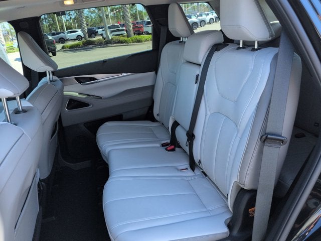 2026 INFINITI QX60 LUXE