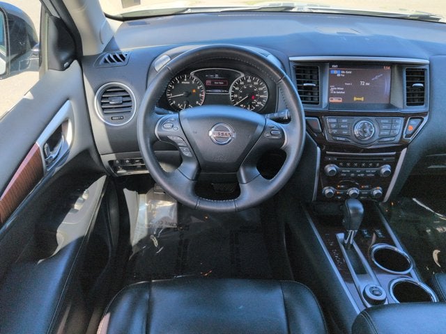 2016 Nissan Pathfinder SL