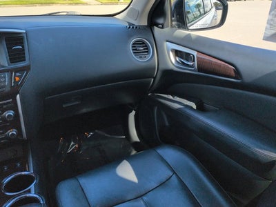 2016 Nissan Pathfinder SL
