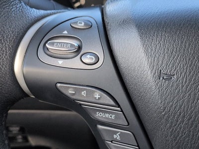 2016 Nissan Pathfinder SL