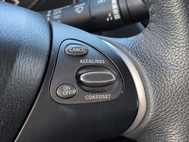 2016 Nissan Pathfinder SL
