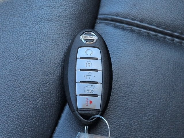 2016 Nissan Pathfinder SL