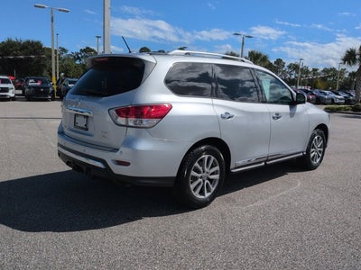 2016 Nissan Pathfinder SL