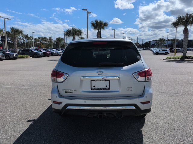 2016 Nissan Pathfinder SL