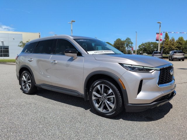 2023 INFINITI QX60 LUXE