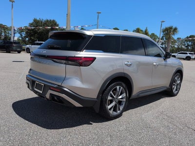 2023 INFINITI QX60 LUXE