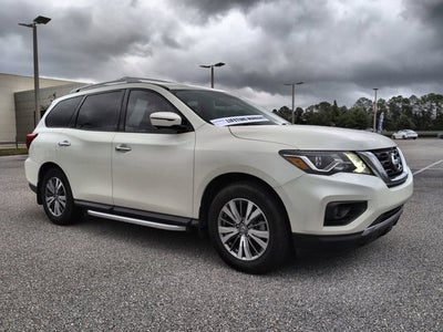 2020 Nissan Pathfinder SL