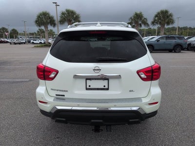 2020 Nissan Pathfinder SL
