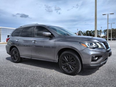 2019 Nissan Pathfinder SL