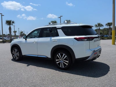 2024 Nissan Pathfinder Platinum