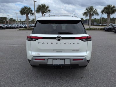 2023 Nissan Pathfinder Platinum