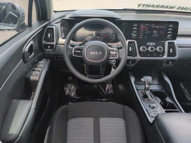 2022 Kia Sorento LX