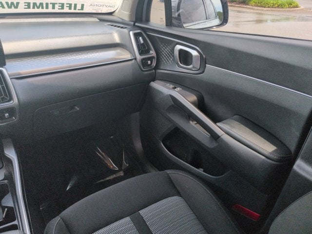 2022 Kia Sorento LX