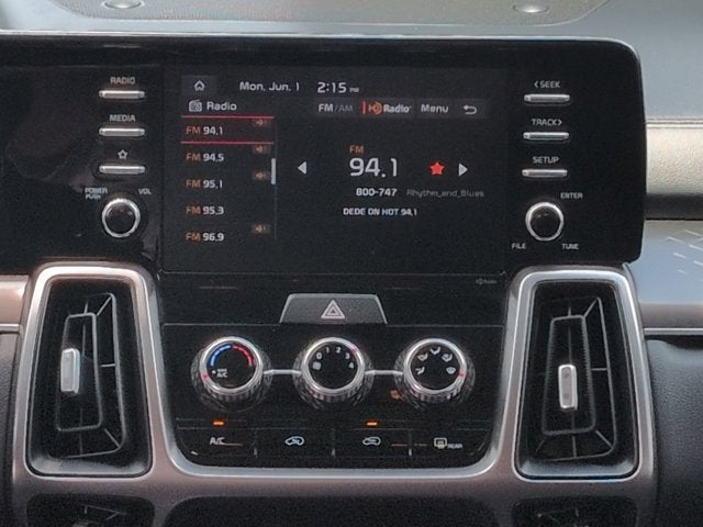2022 Kia Sorento LX