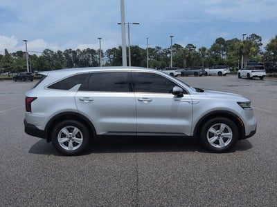 2022 Kia Sorento LX