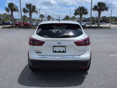 2022 Nissan Rogue Sport SL