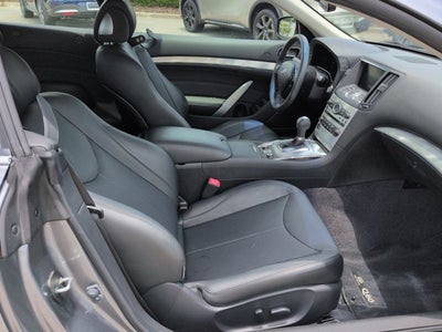 2015 INFINITI Q60 Base