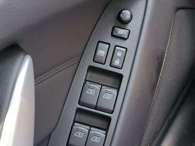 2015 INFINITI Q60 Base