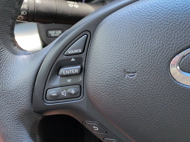 2015 INFINITI Q60 Base