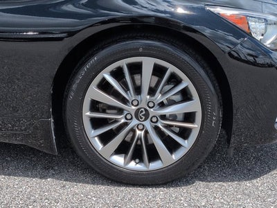 2023 INFINITI Q50 LUXE